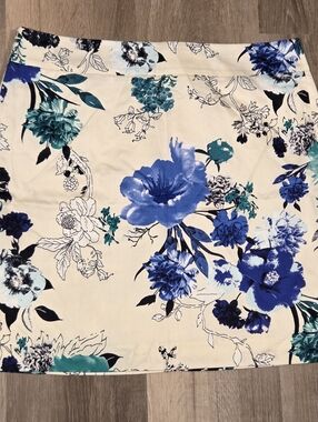 Womens 8 Ann Taylor Loft Mini Skirt Dressy Floral Black Blue Green Off White